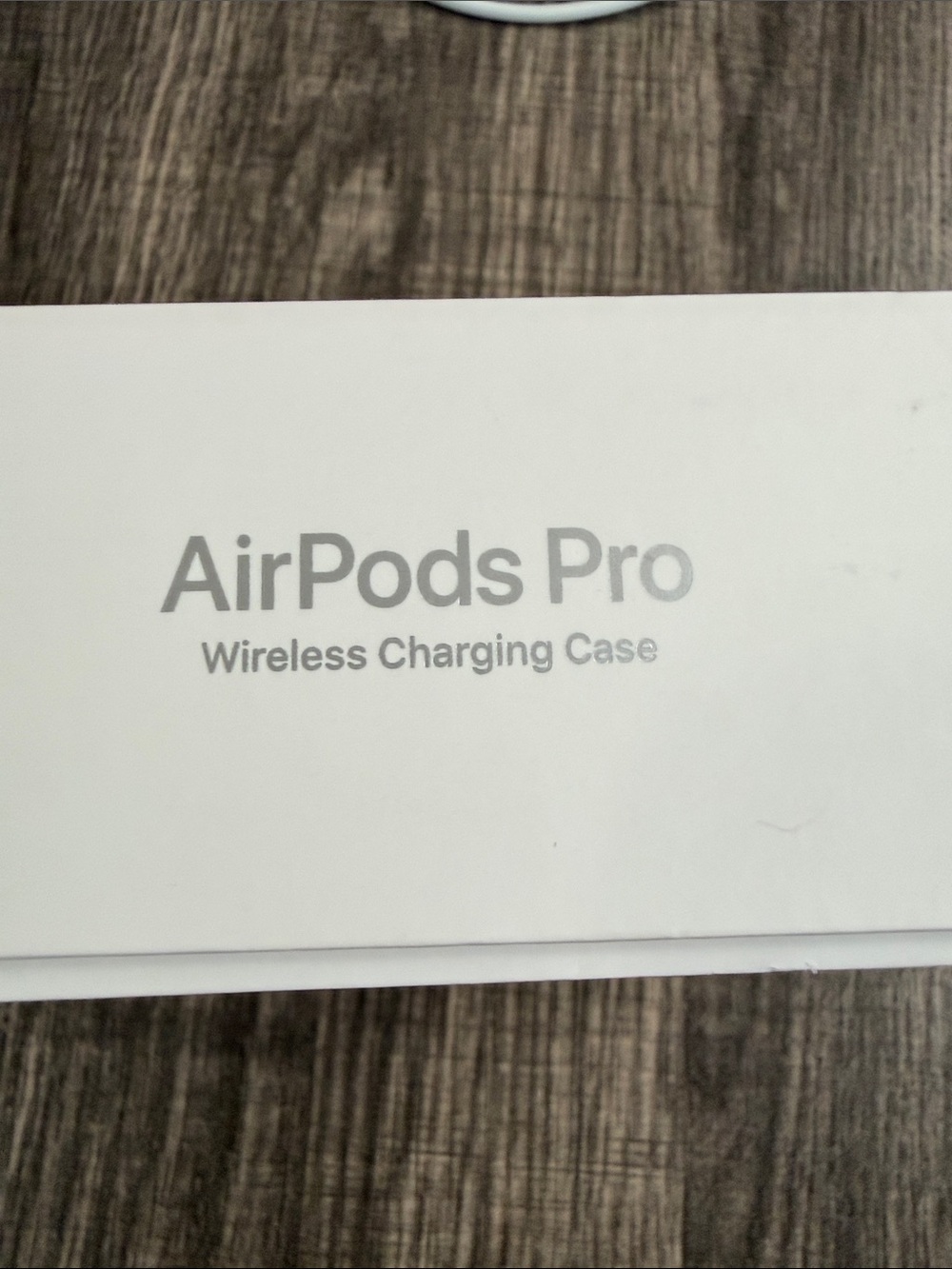 Apple AirPods Pro 1st Generation Wireless Earbuds & Wireless Charging Case - Picture 4 of 14